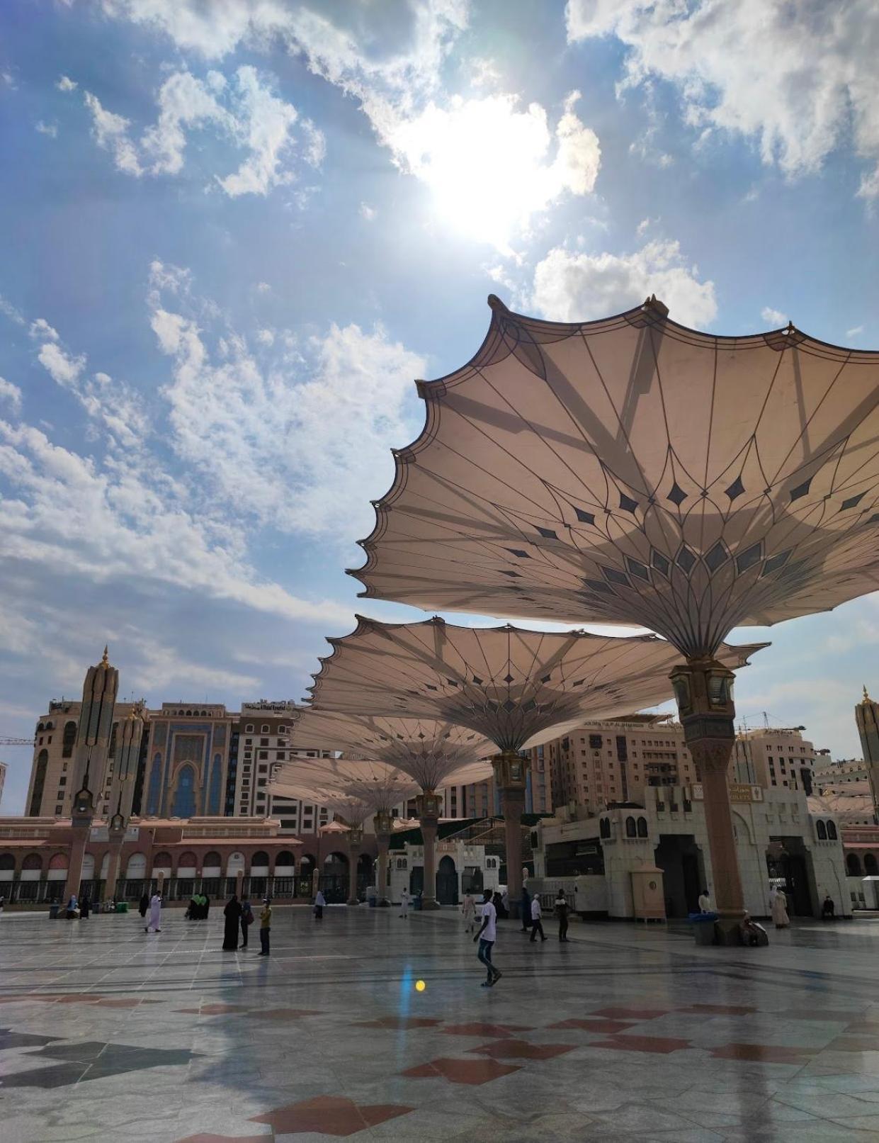 Lina - Almadinah