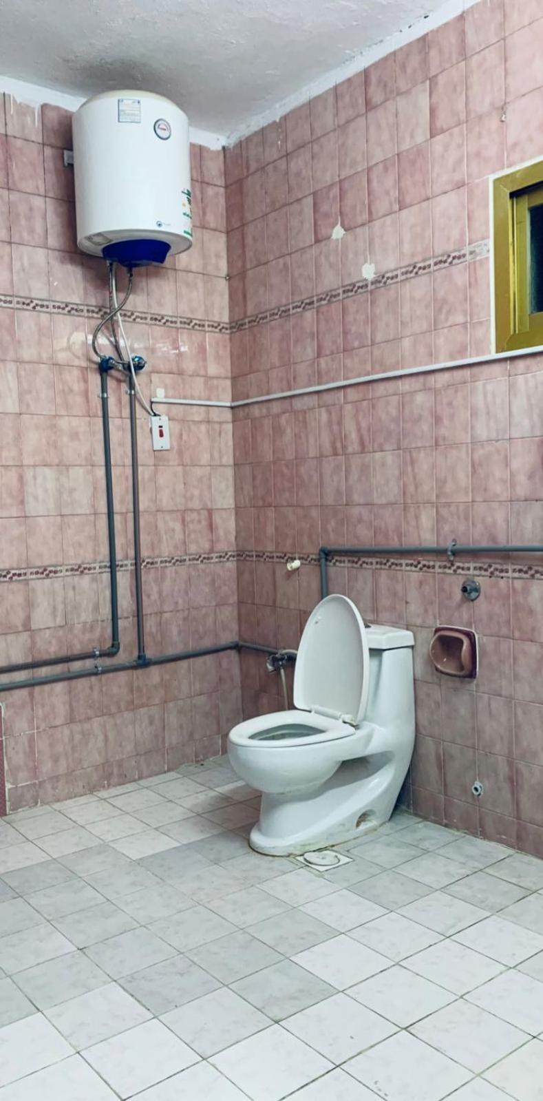 Lina - Almadinah Apartemen